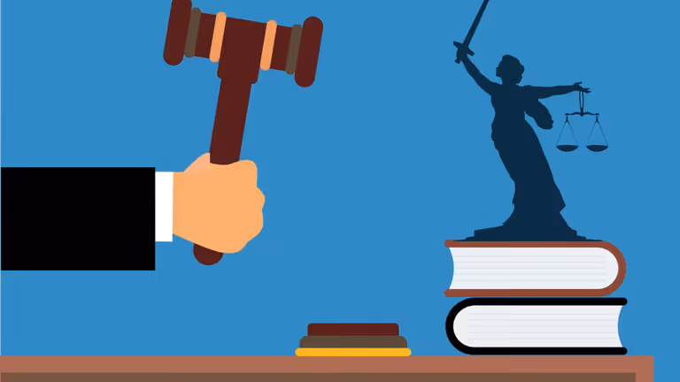 10 Hacks to Avoid Legal Troubles in India